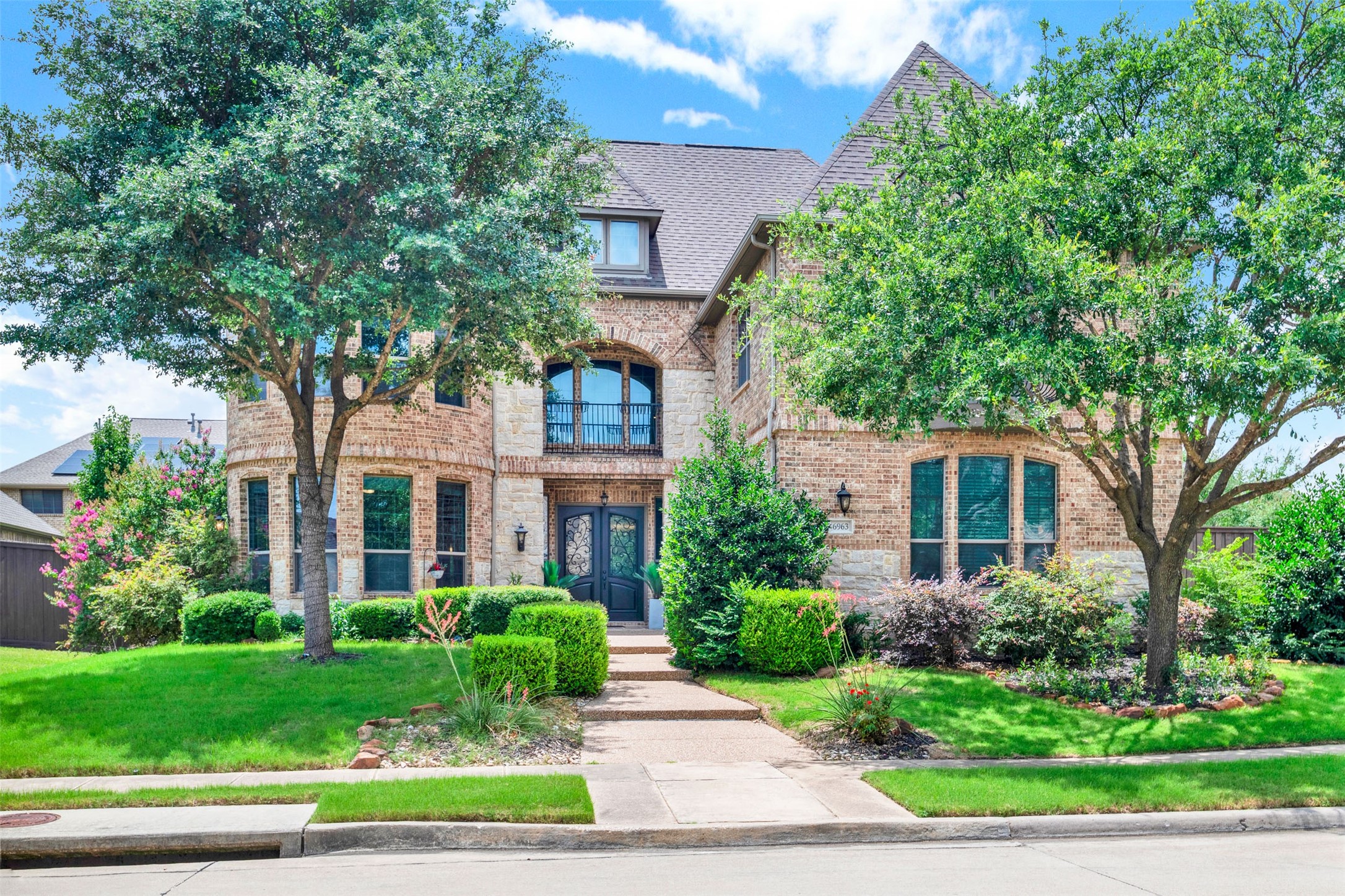 6963 Bridgemarker Drive Grand Prairie TX 75054