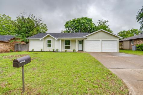 713 Vaughn Drive Burleson TX 76028