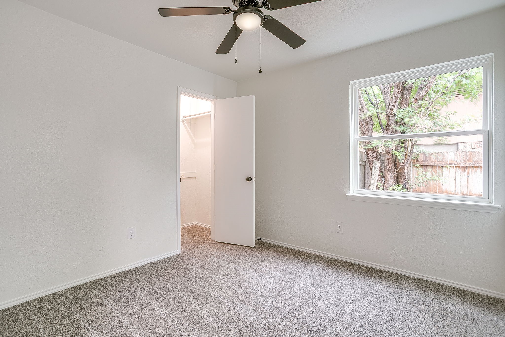713 Vaughn Drive Burleson TX 76028