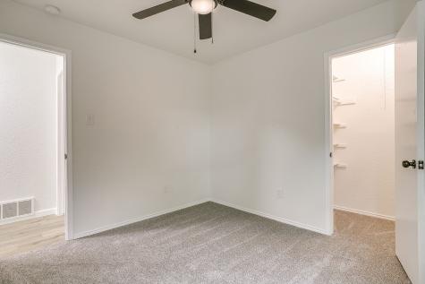 713 Vaughn Drive Burleson TX 76028