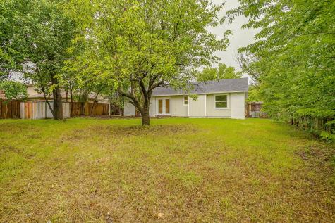 713 Vaughn Drive Burleson TX 76028