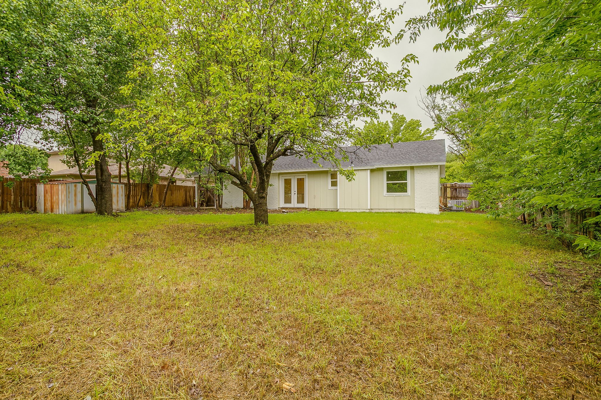 713 Vaughn Drive Burleson TX 76028
