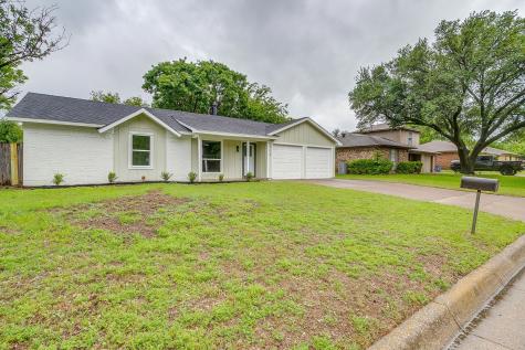 713 Vaughn Drive Burleson TX 76028