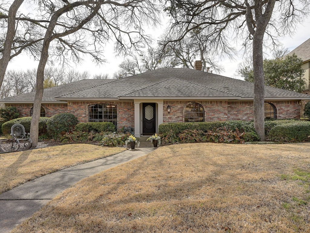 2801 Country Valley Road Garland TX 75043