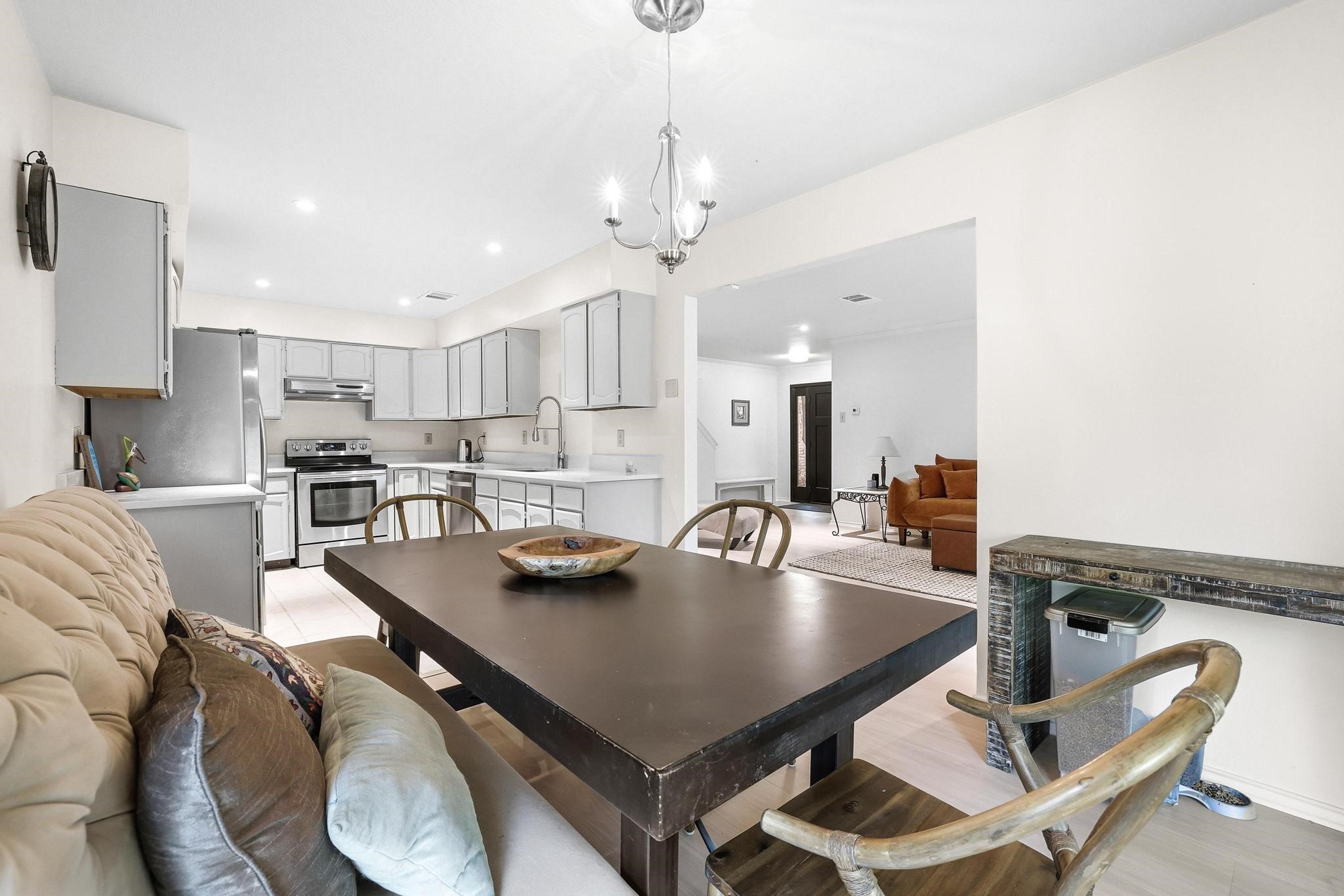 9317 Highedge Circle Dallas TX 75238
