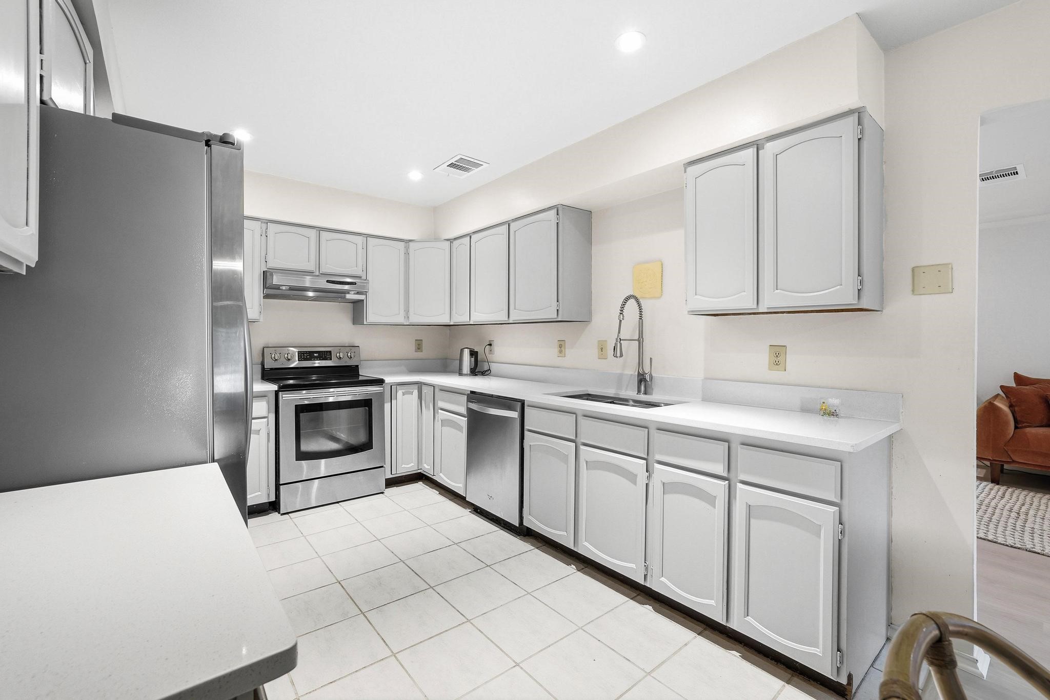 9317 Highedge Circle Dallas TX 75238