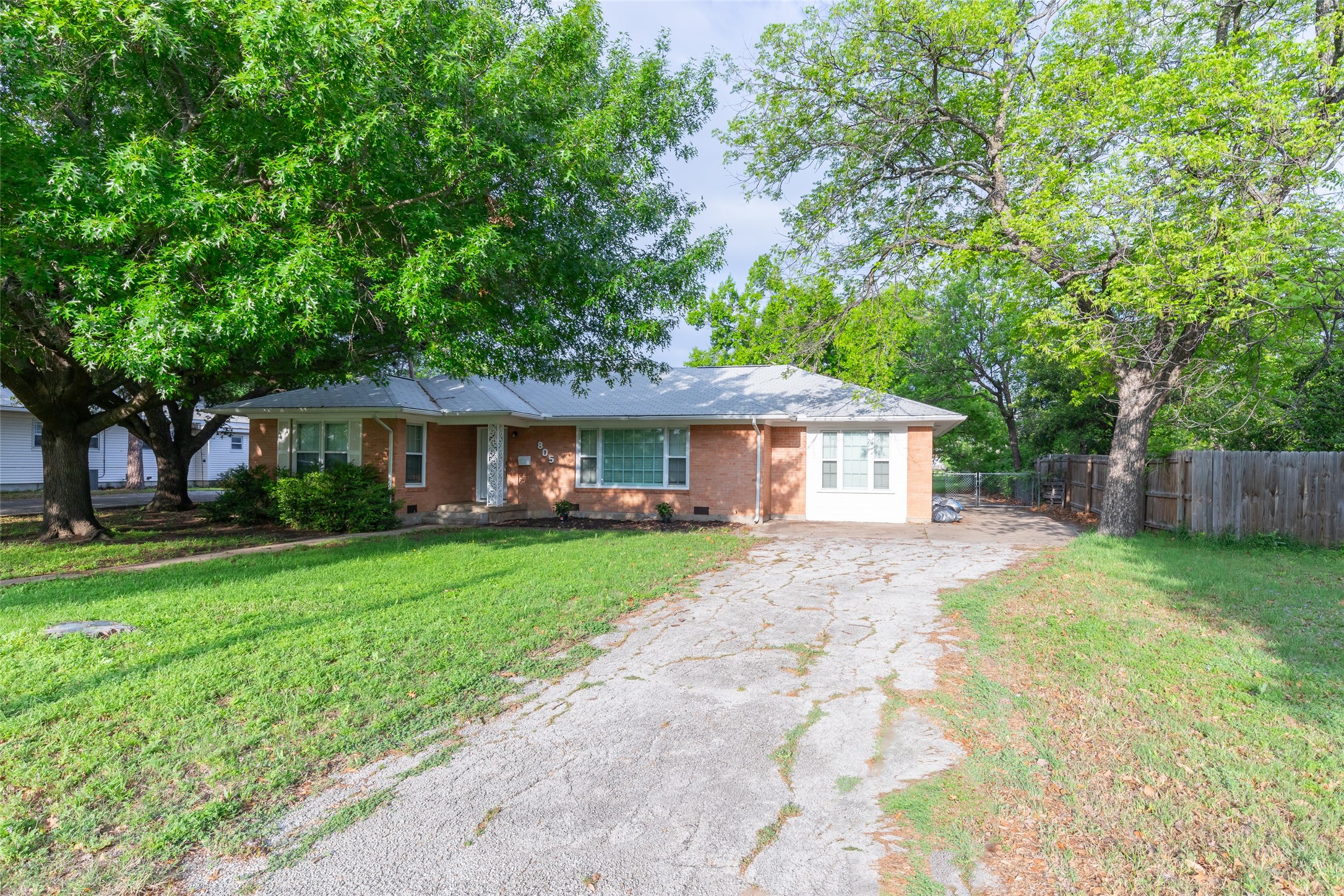 805 S Seaman Street Eastland TX 76448