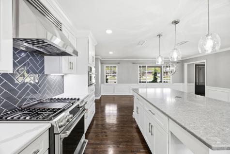 1636 W Red Bird Lane Dallas TX 75232