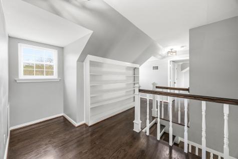 1636 W Red Bird Lane Dallas TX 75232