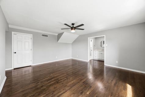 1636 W Red Bird Lane Dallas TX 75232