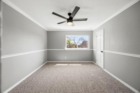 1636 W Red Bird Lane Dallas TX 75232