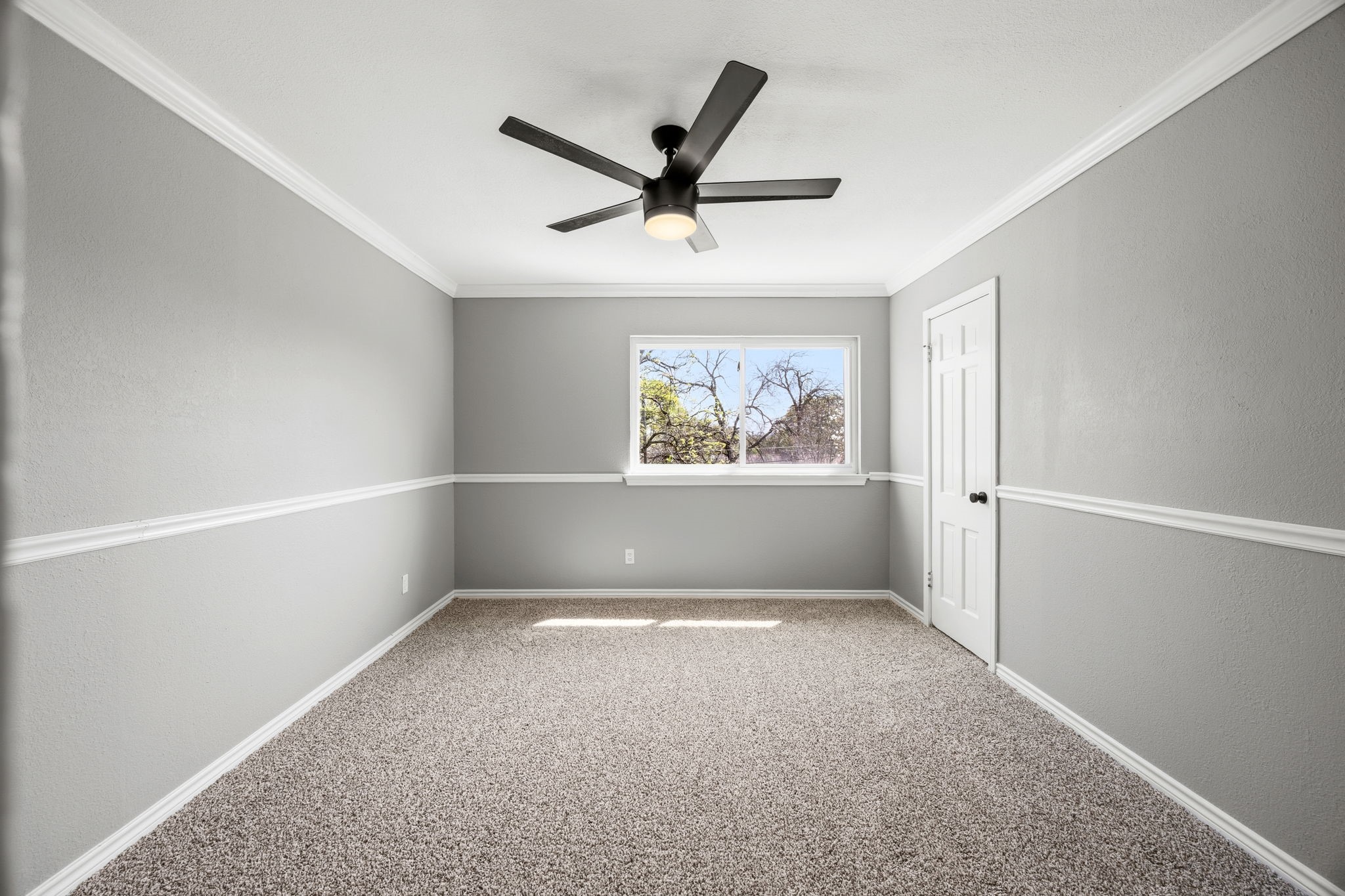 1636 W Red Bird Lane Dallas TX 75232