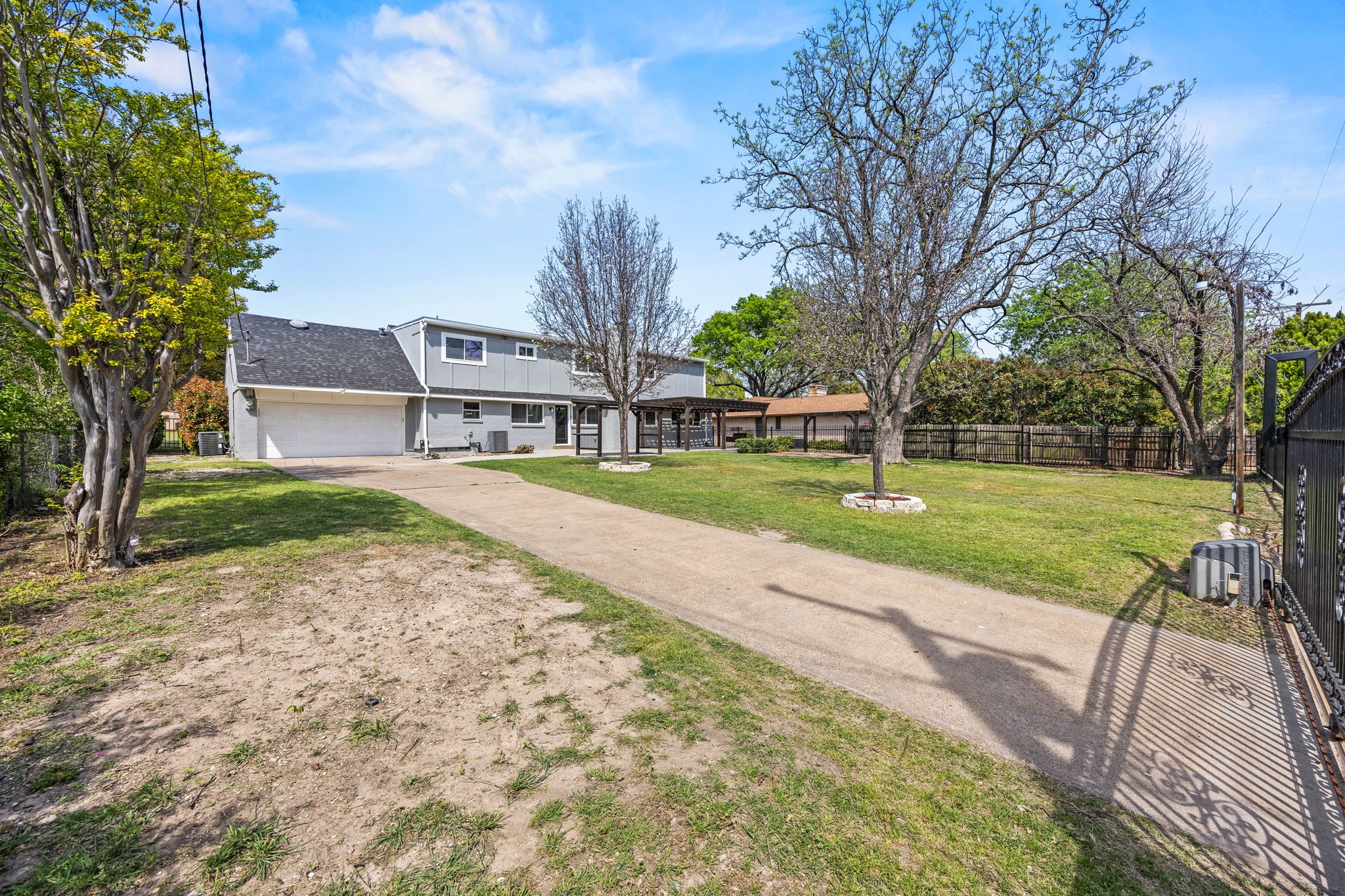 1636 W Red Bird Lane Dallas TX 75232