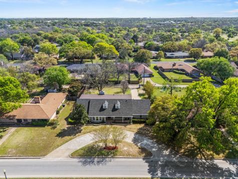 1636 W Red Bird Lane Dallas TX 75232