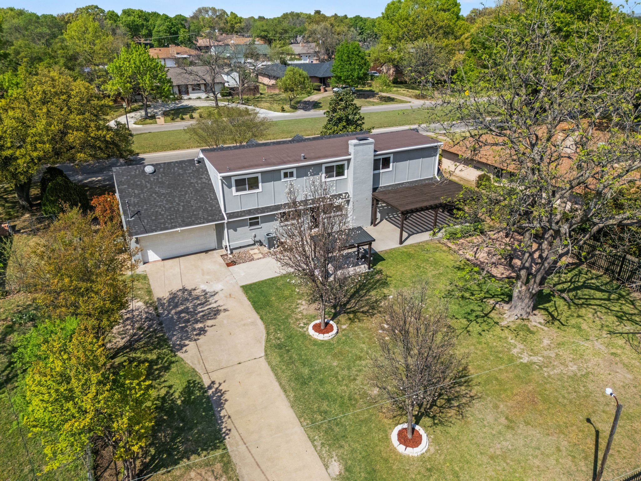 1636 W Red Bird Lane Dallas TX 75232