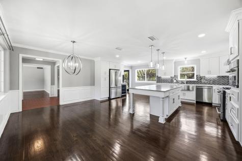 1636 W Red Bird Lane Dallas TX 75232