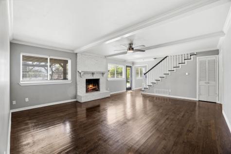 1636 W Red Bird Lane Dallas TX 75232