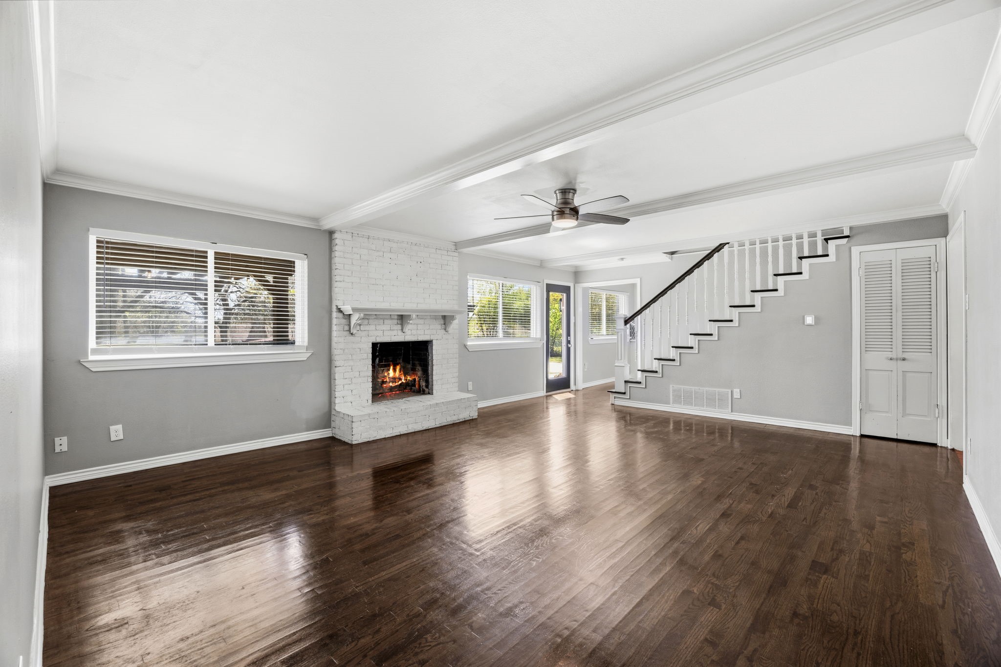 1636 W Red Bird Lane Dallas TX 75232