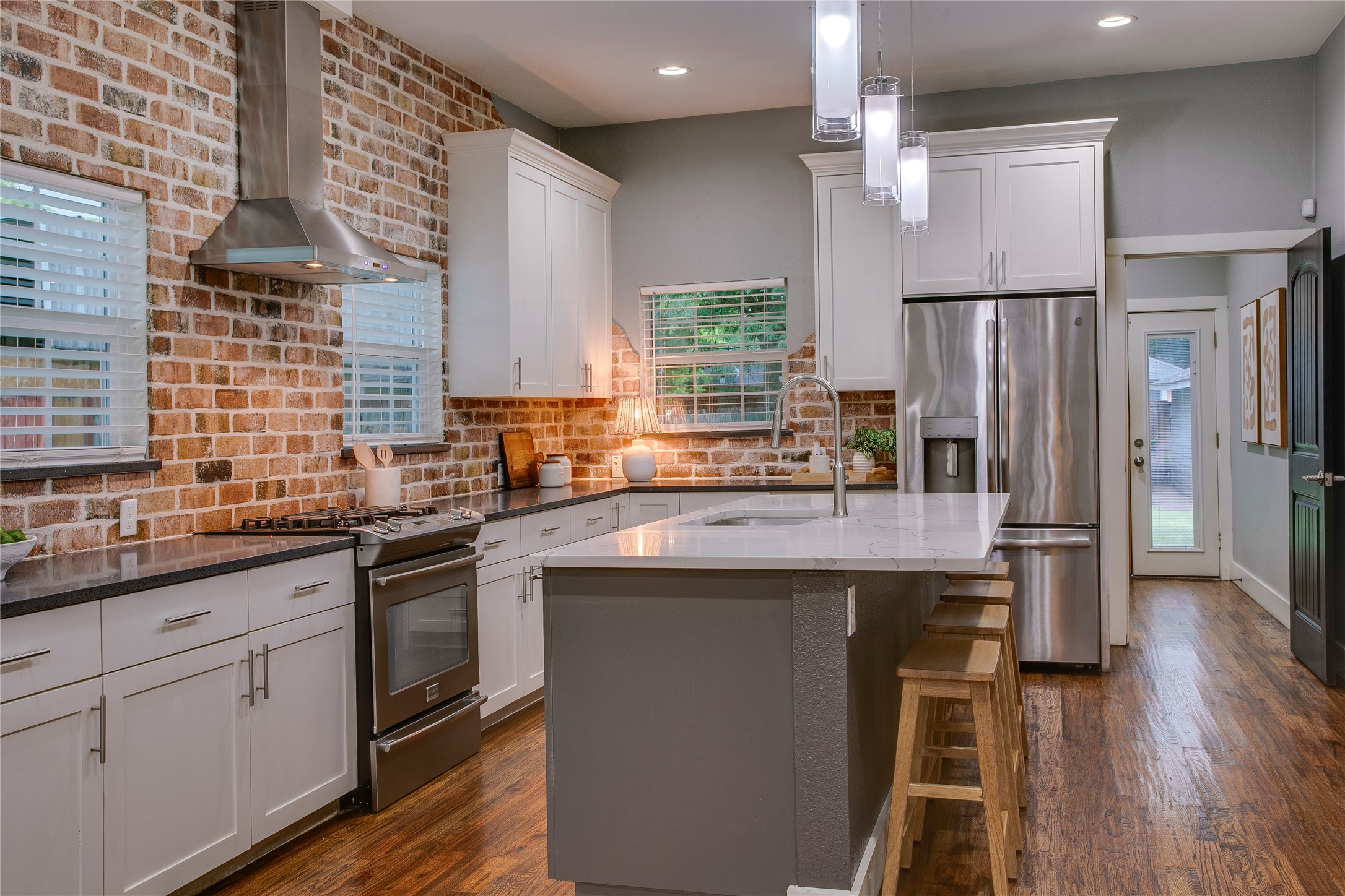 322 S Brighton Avenue Dallas TX 75208