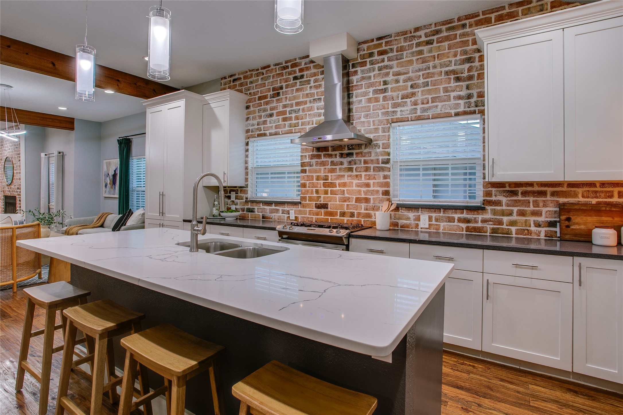 322 S Brighton Avenue Dallas TX 75208