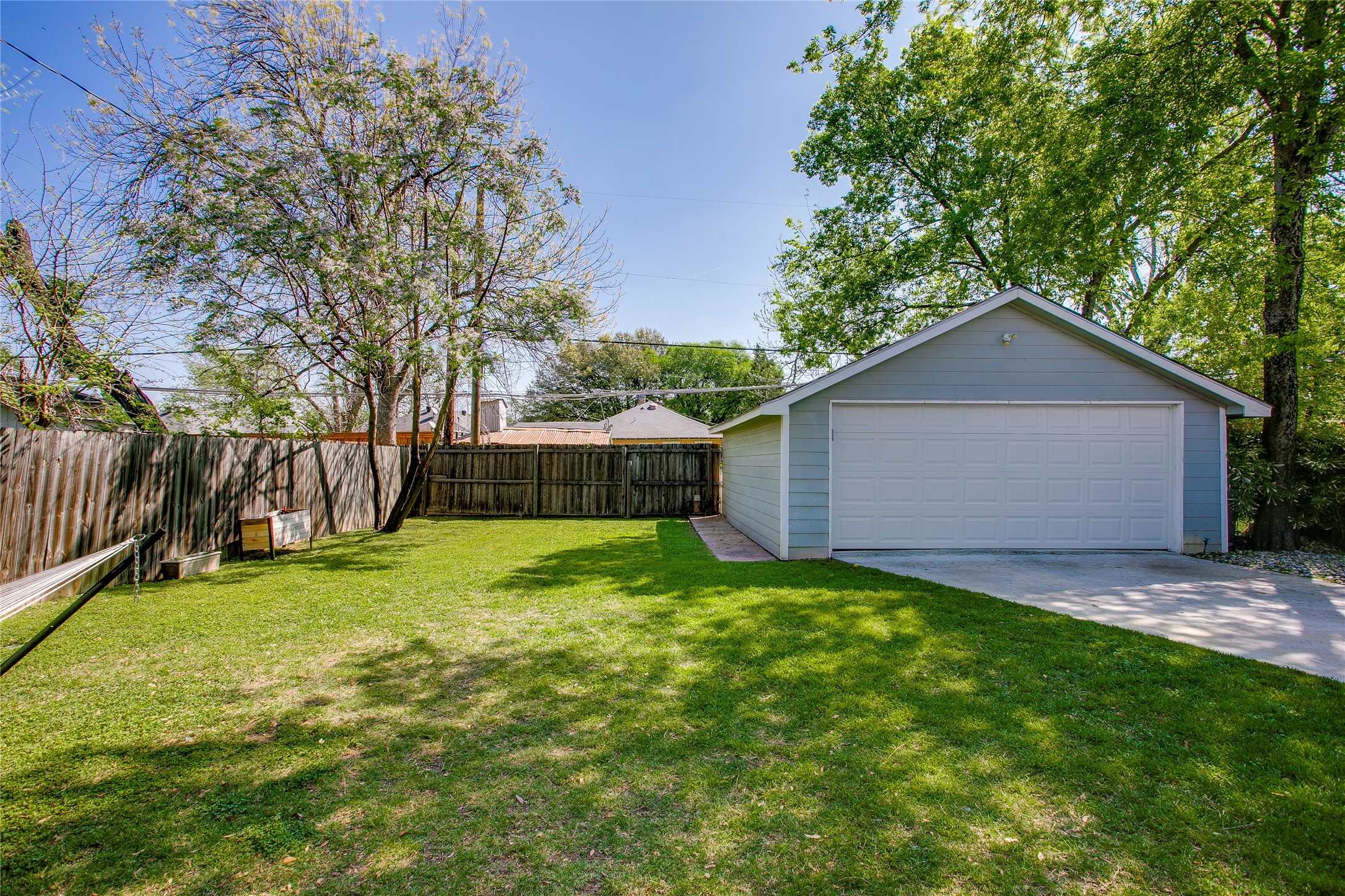 322 S Brighton Avenue Dallas TX 75208