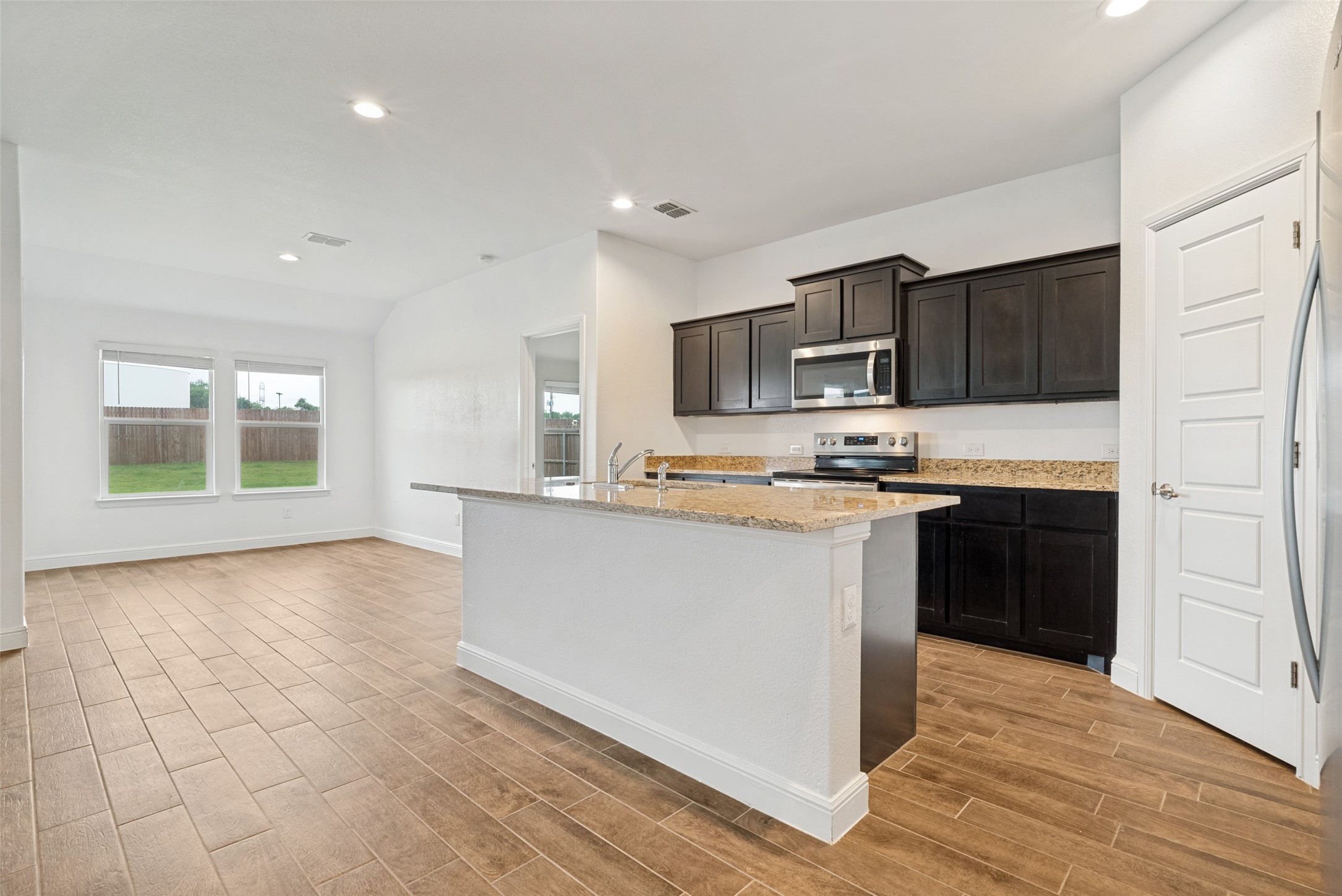 608 Breckenridge Park Drive Alvarado TX 76009