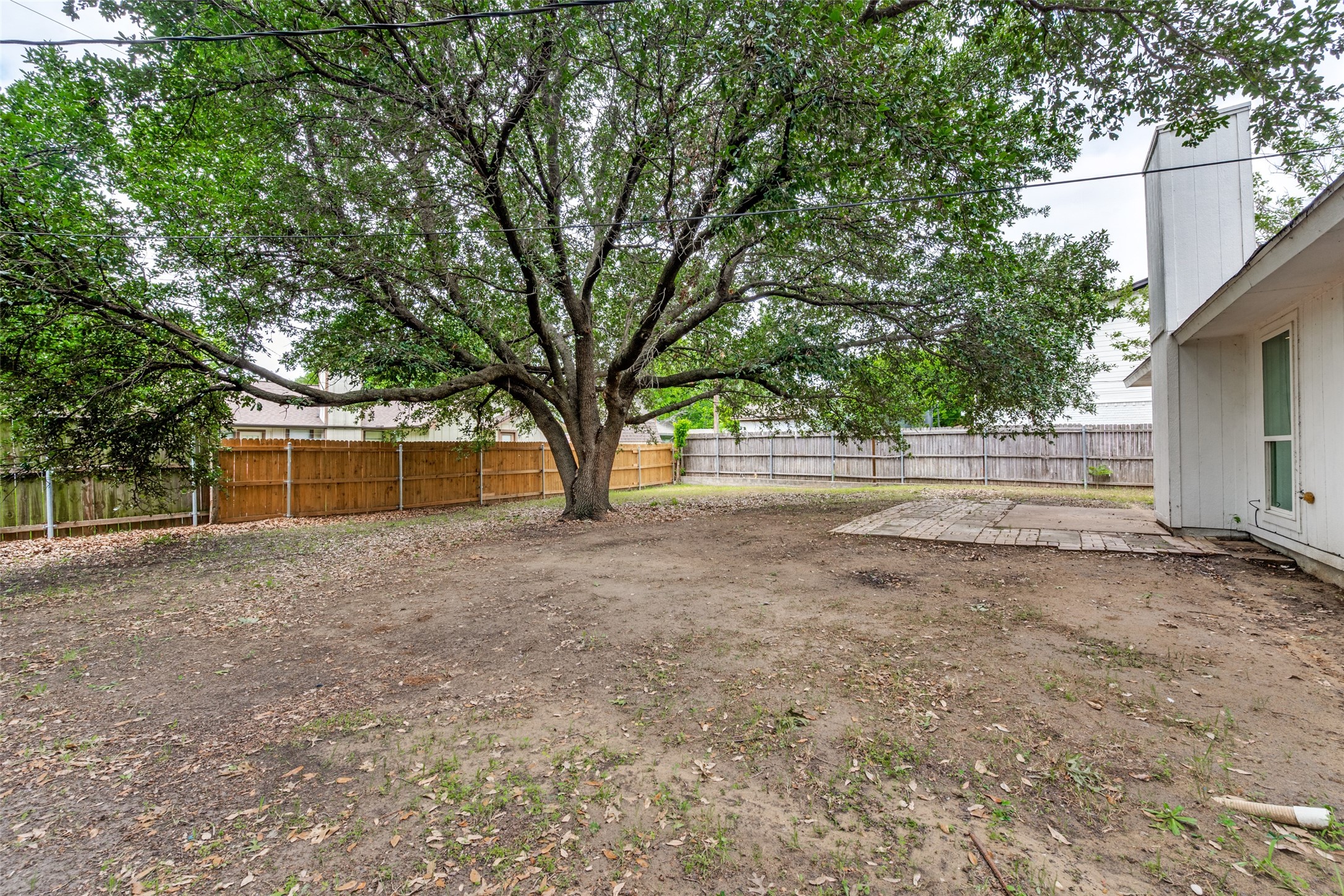 214 Valley Forge Lane Arlington TX 76002