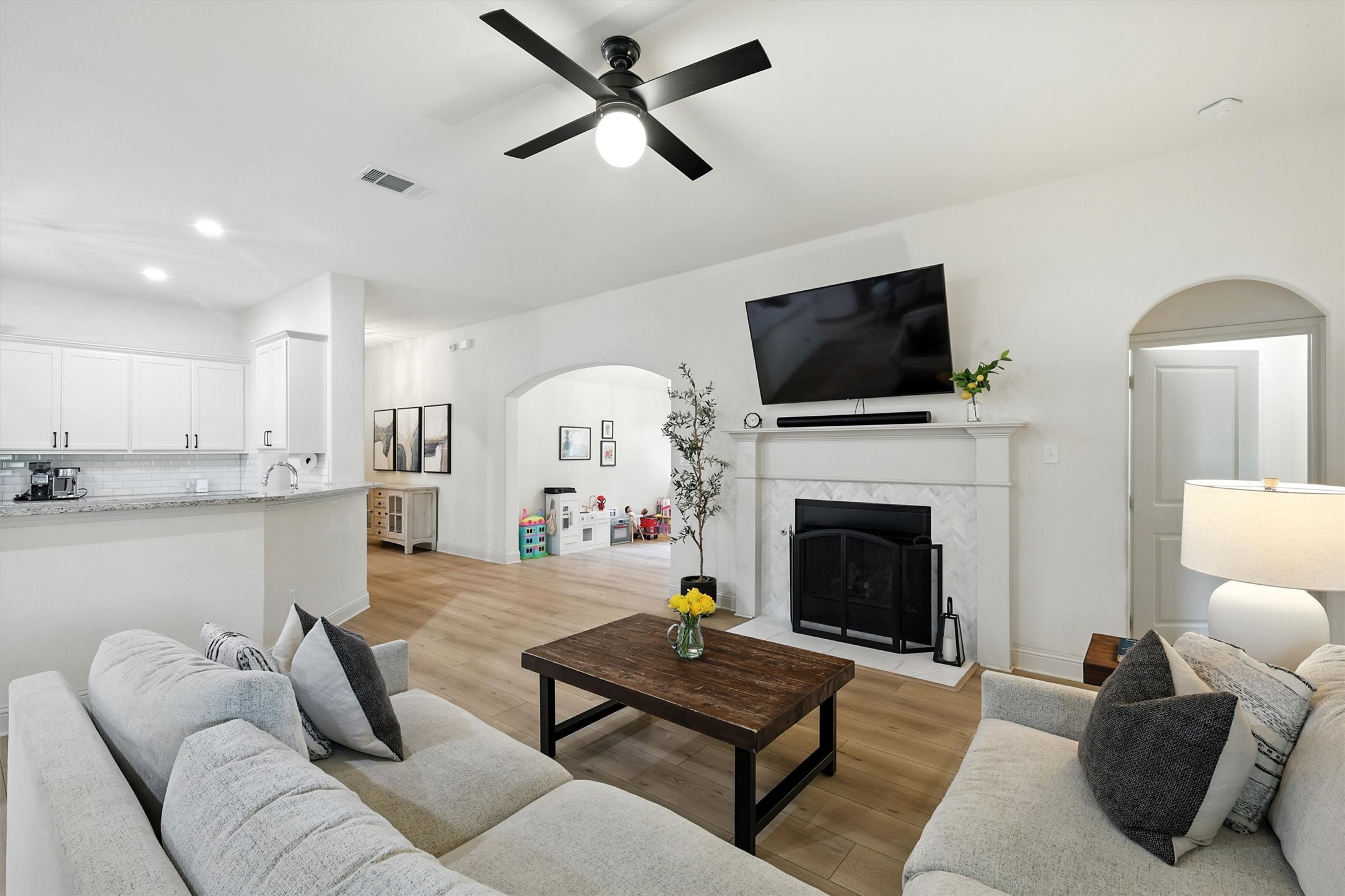 3820 Byers Avenue Fort Worth TX 76107