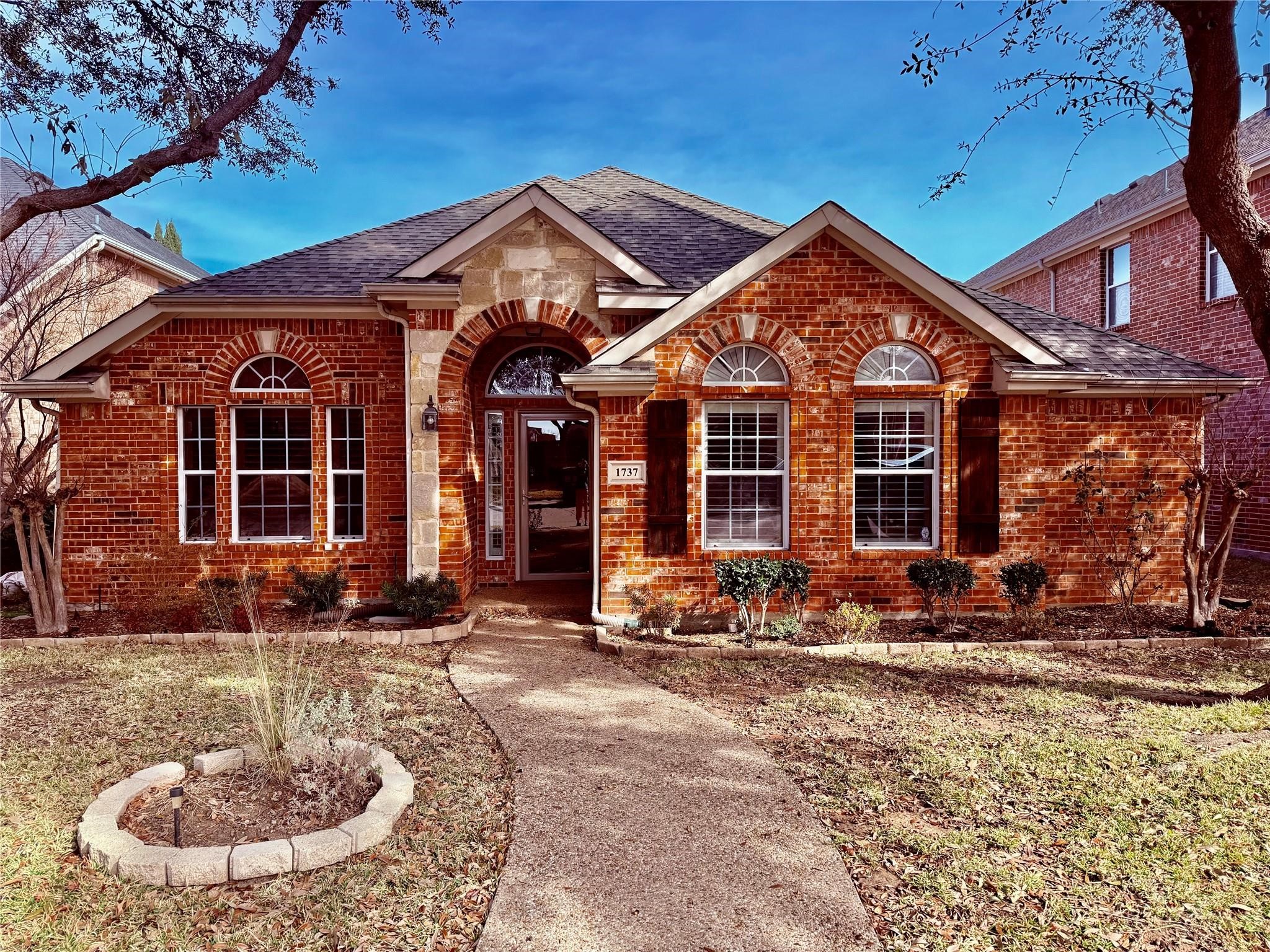 1737 Flowers Drive Carrollton TX 75007