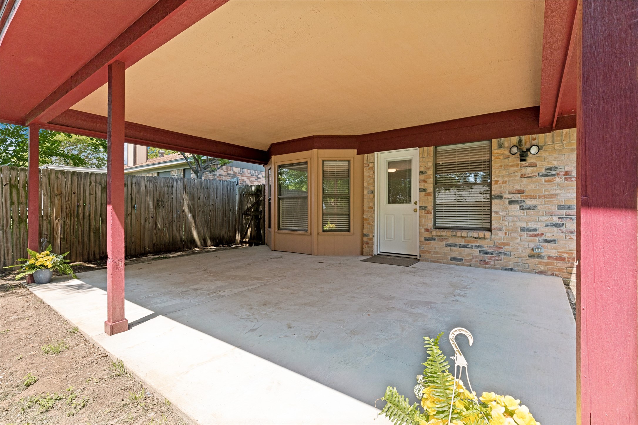 1065 Green Ridge Terrace Saginaw TX 76179