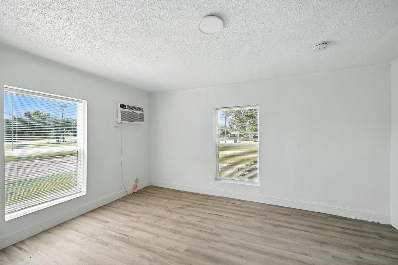 320 T A Carroll Avenue Corsicana TX 75110