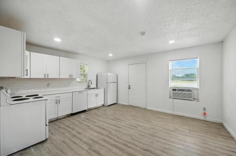 320 T A Carroll Avenue Corsicana TX 75110