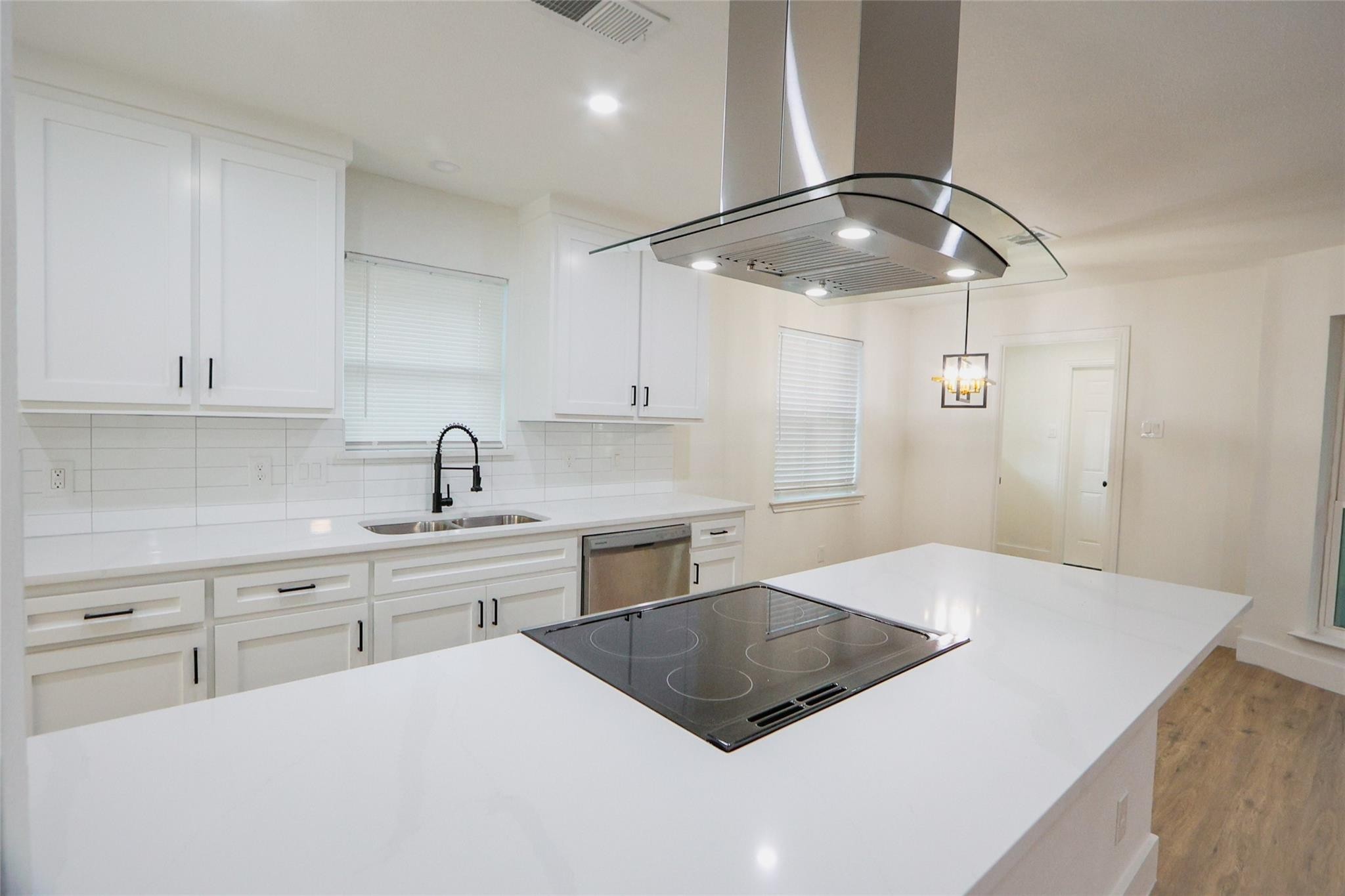 4102 Cedar Creek Drive Garland TX 75043
