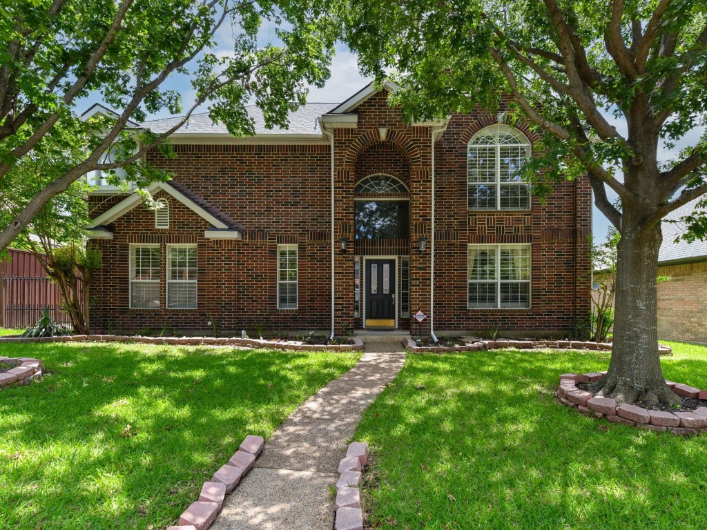 2716 Fallcreek Drive Carrollton TX 75006