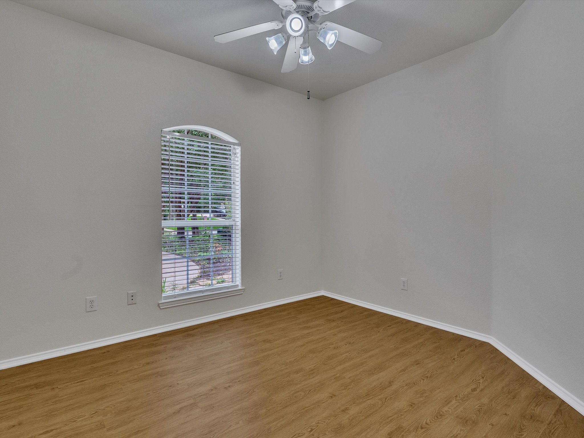 1536 Valley Creek Road Denton TX 76205