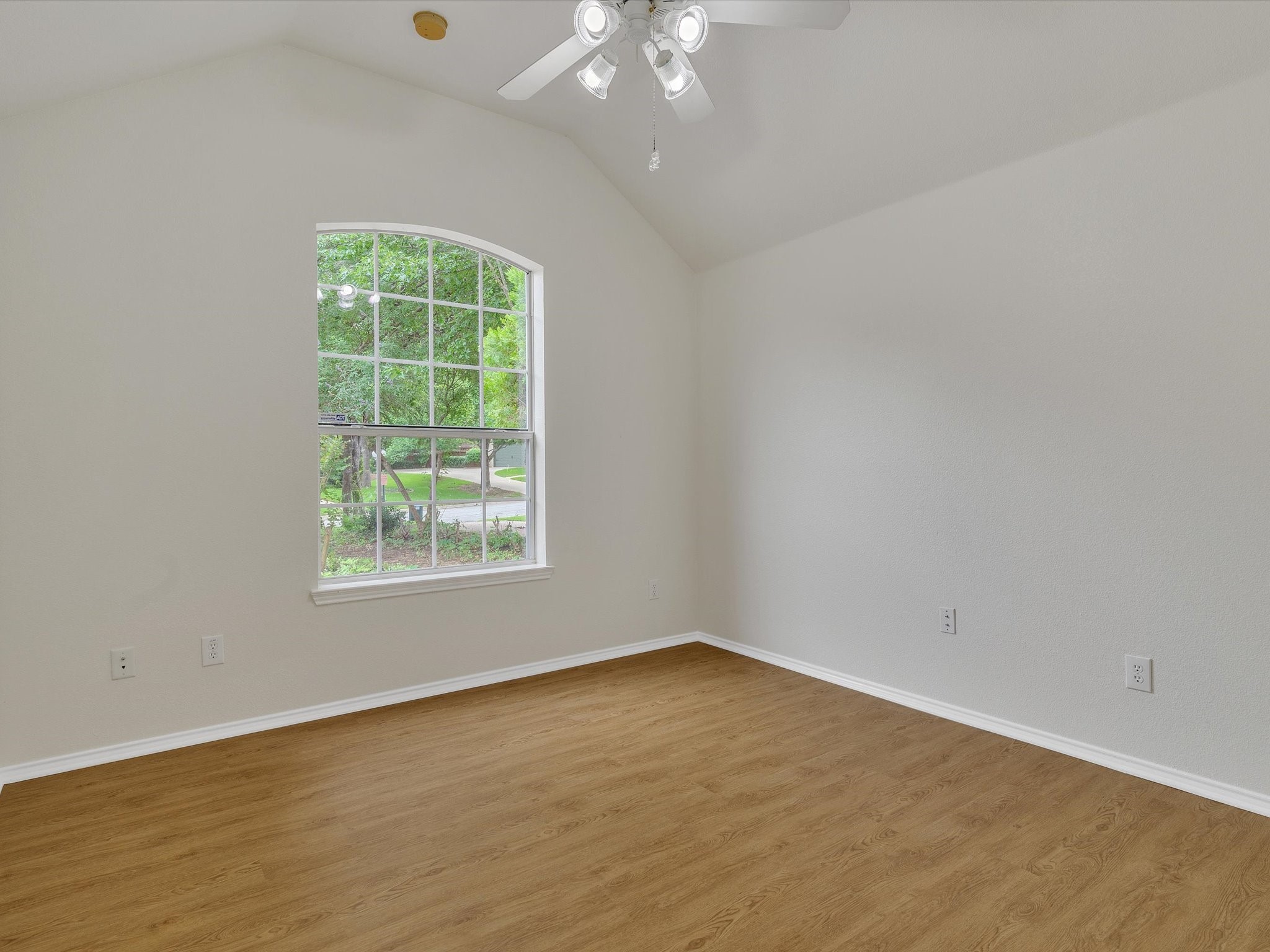 1536 Valley Creek Road Denton TX 76205