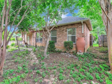 1536 Valley Creek Road Denton TX 76205