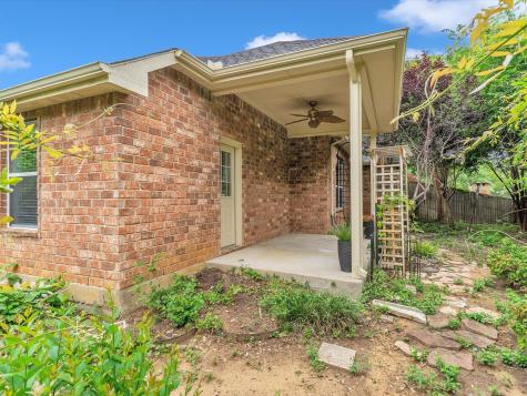 1536 Valley Creek Road Denton TX 76205