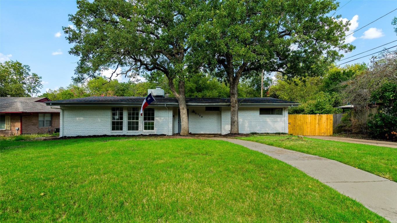 5729 Rockhill Road Fort Worth TX 76112