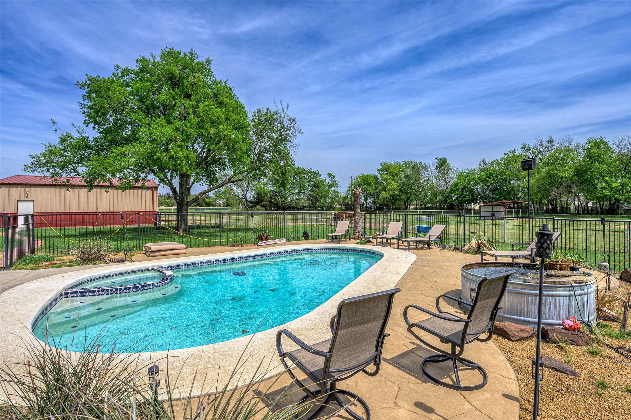 501 N Van Zandt Street Tioga TX 76271