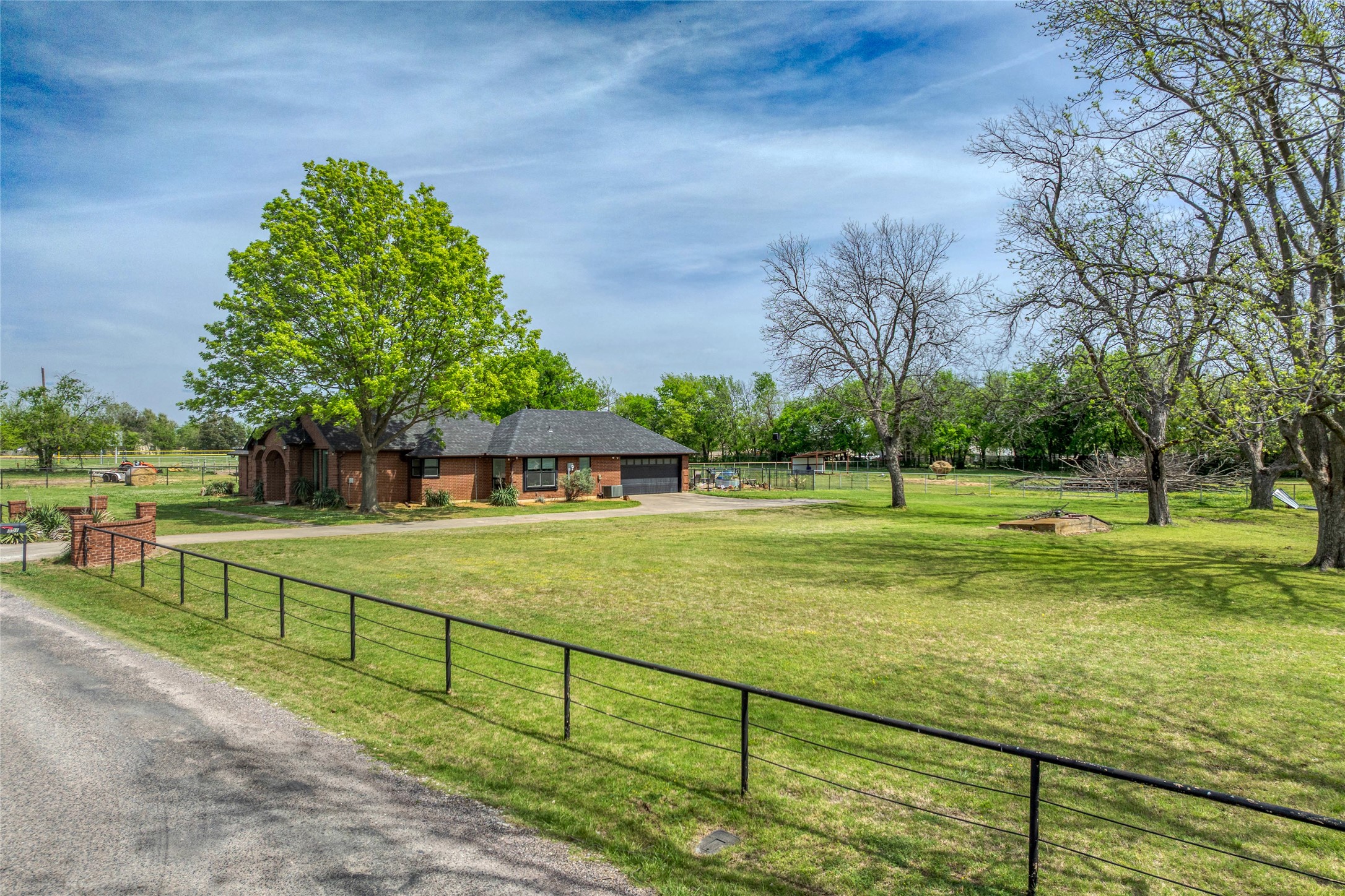 501 N Van Zandt Street Tioga TX 76271