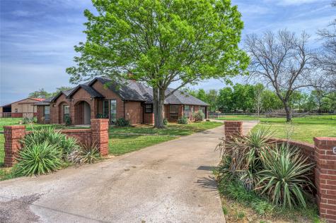501 N Van Zandt Street Tioga TX 76271