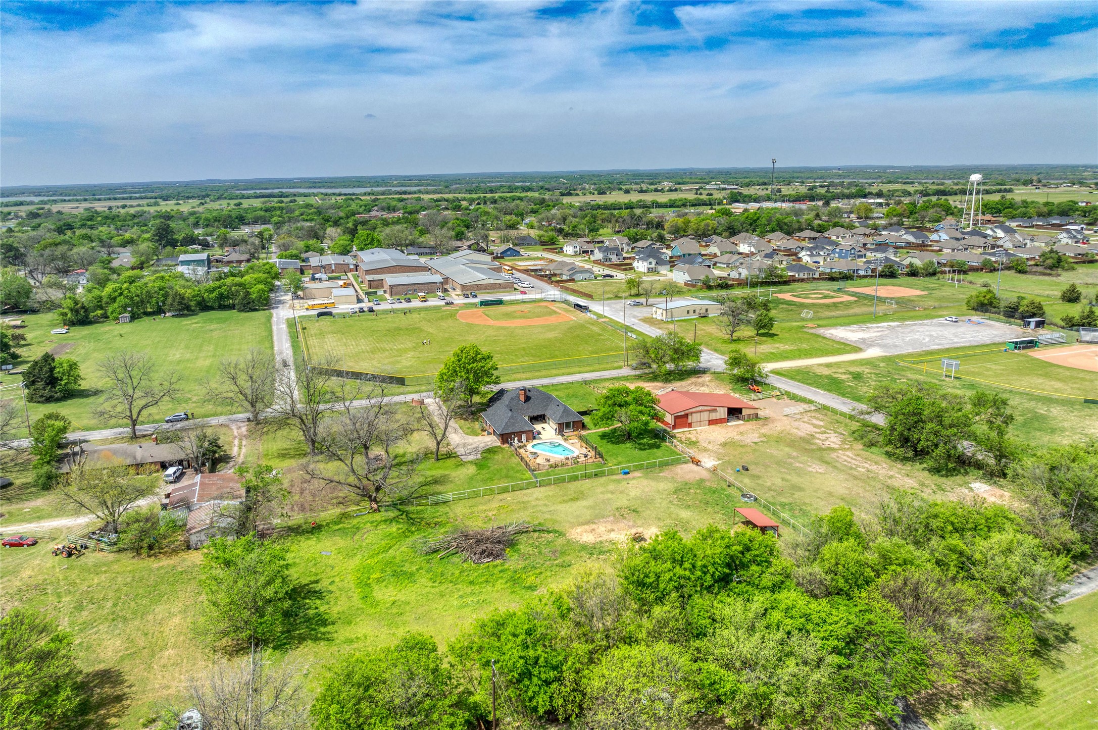 501 N Van Zandt Street Tioga TX 76271