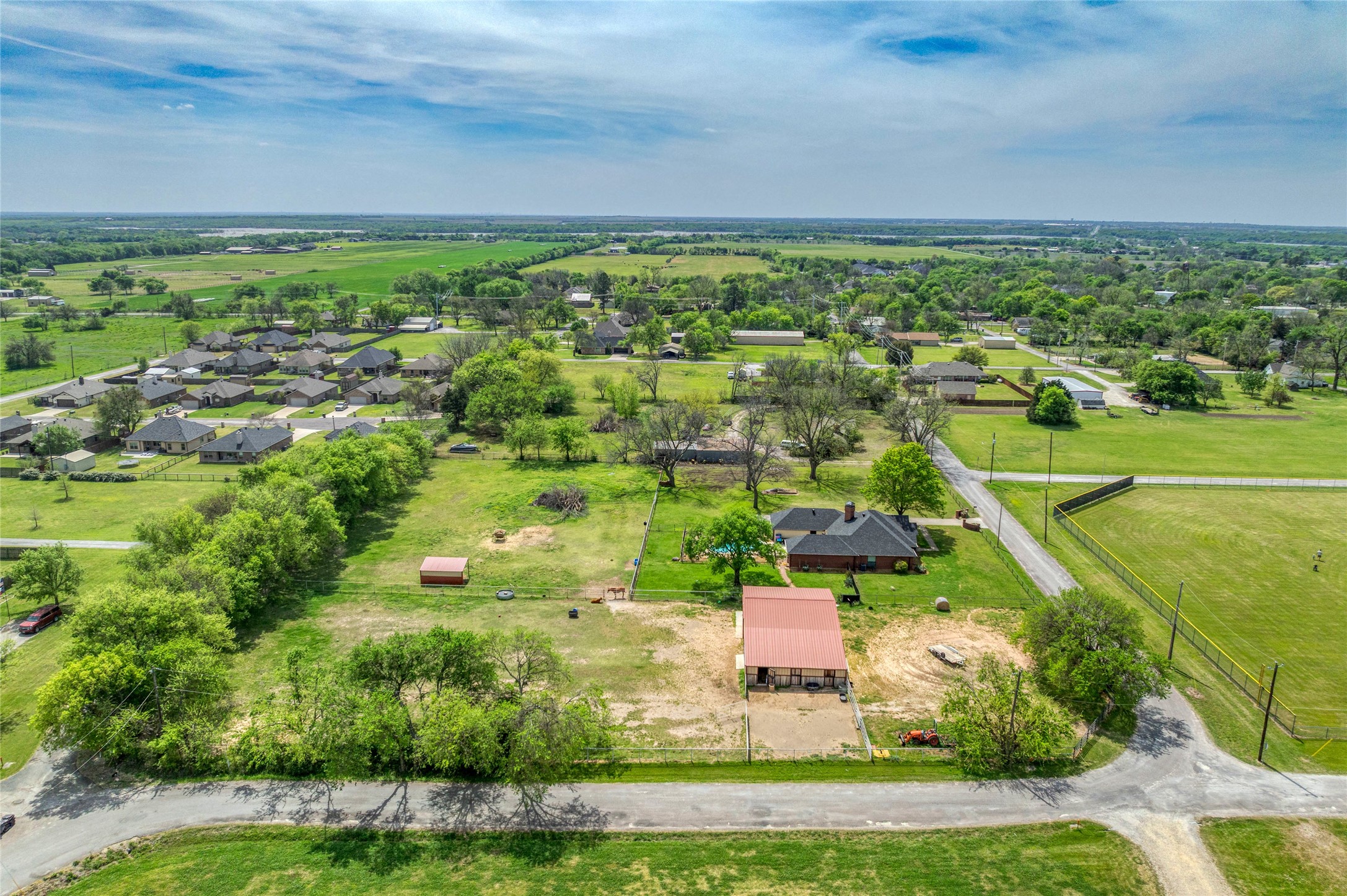 501 N Van Zandt Street Tioga TX 76271