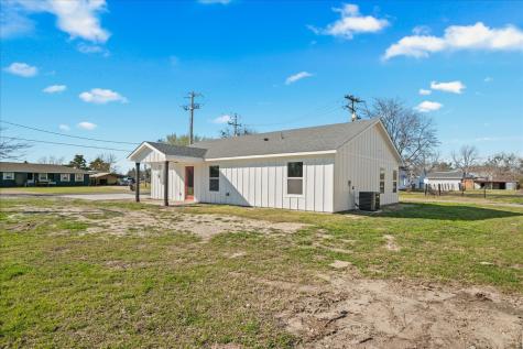 200 Gladys Street Lone Oak TX 75453