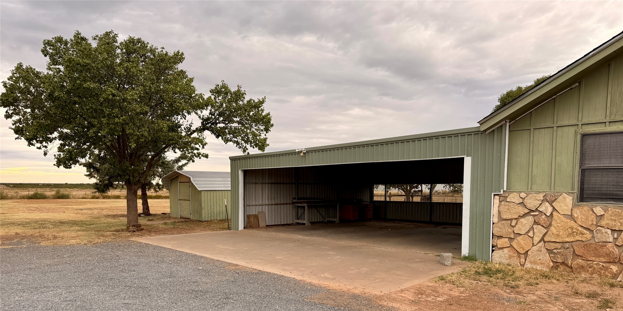 504 Loop Road Quanah TX 79252