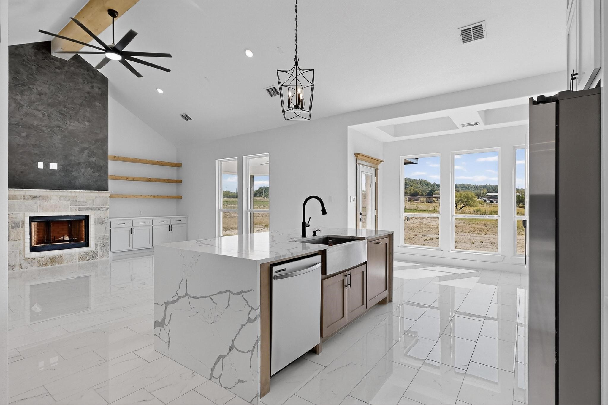 1025 Gonzollas Road Springtown TX 76082