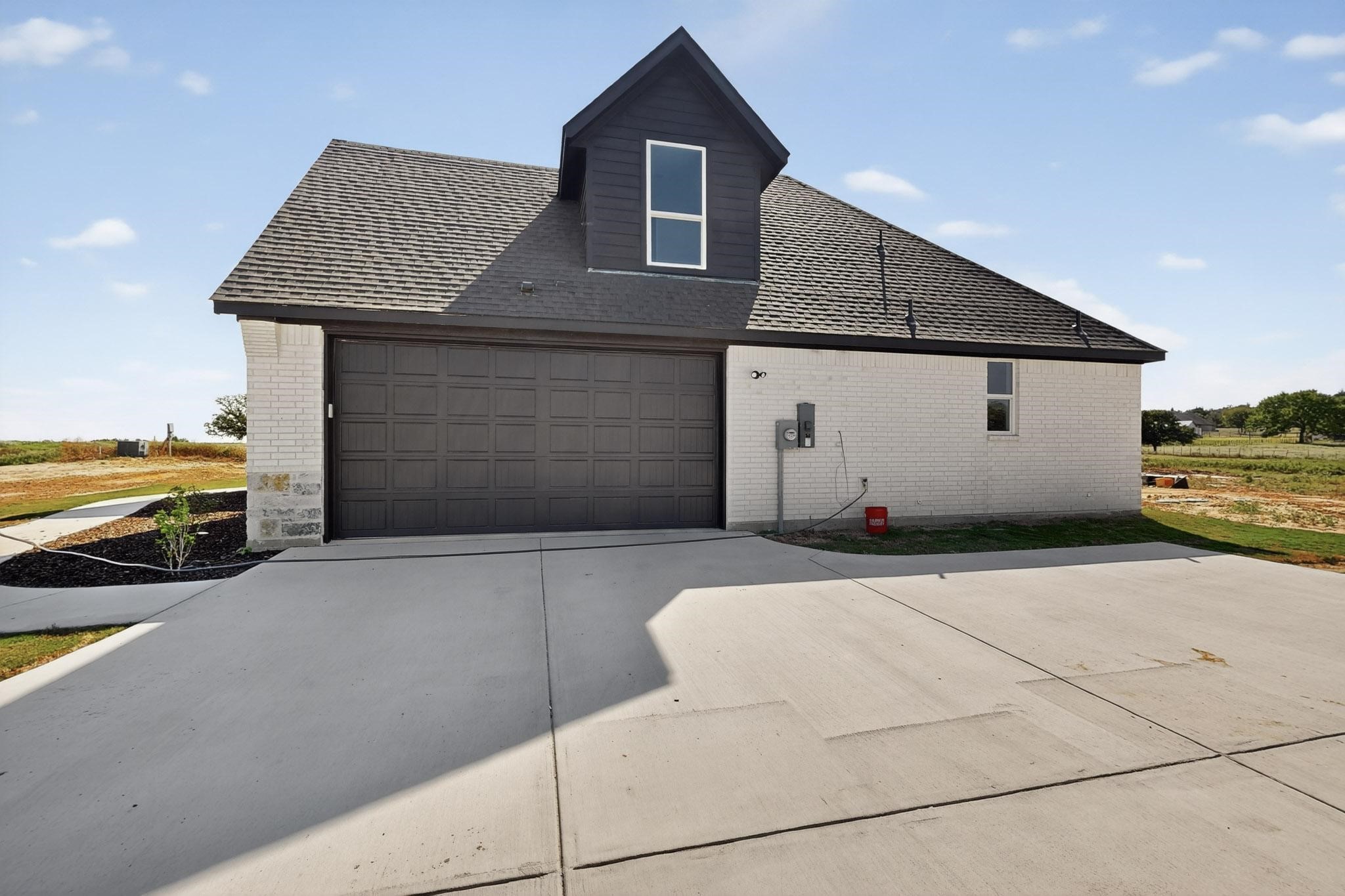 1025 Gonzollas Road Springtown TX 76082