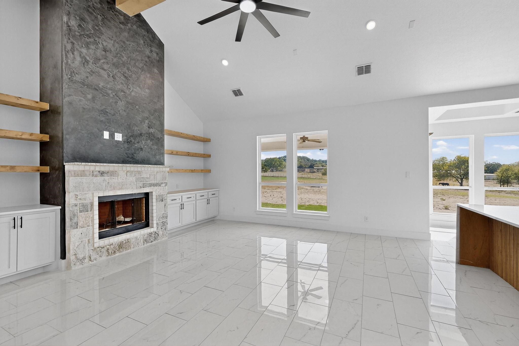 1025 Gonzollas Road Springtown TX 76082