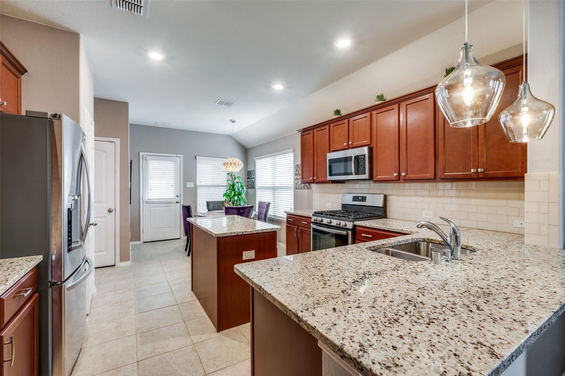 1525 Acmite Avenue Cross Roads TX 76227